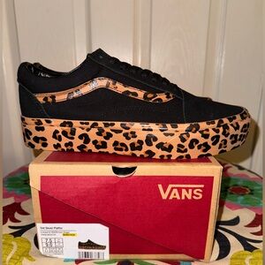 NIB VANS LEOPARD PLATFORM SHOES size 9